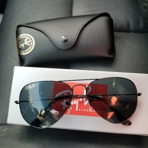 Ray ban aviator sunglasses